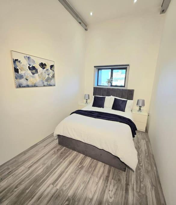 Modern Duplex Penthouse Panoramic Views & Parking Bradford (West Yorkshire) Exterior foto